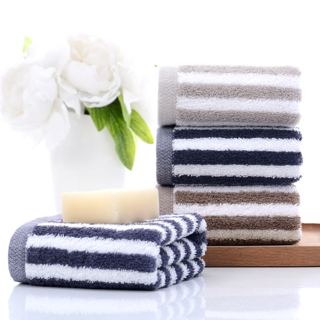 High-Quality Black and White Striped Towel Set